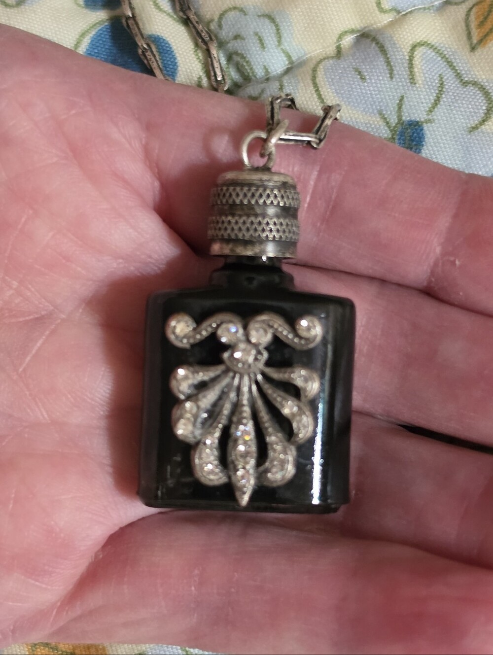 Vintage 1920's perfume Pendent and necklace